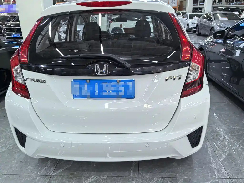 Honda Fit 2017 — фото 5