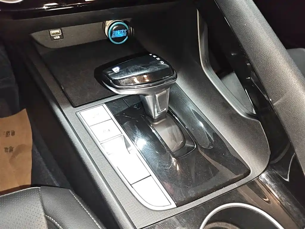 Hyundai Elantra 2022 — фото 14