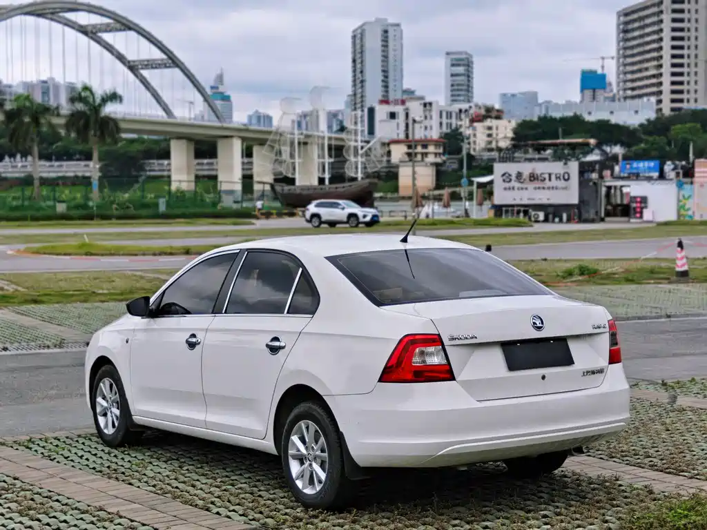 Skoda Rapid 2016