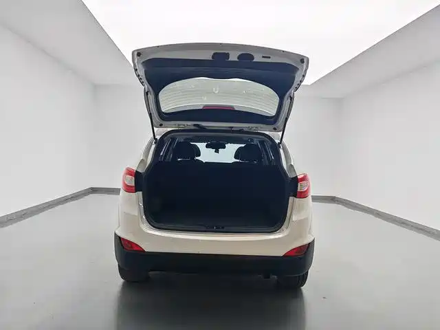 Hyundai ix35 2015 — фото 16