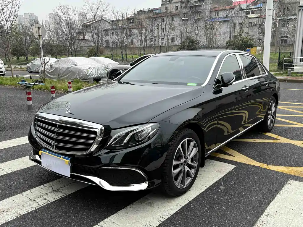 Mercedes-Benz E-Class 2019 — фото 1