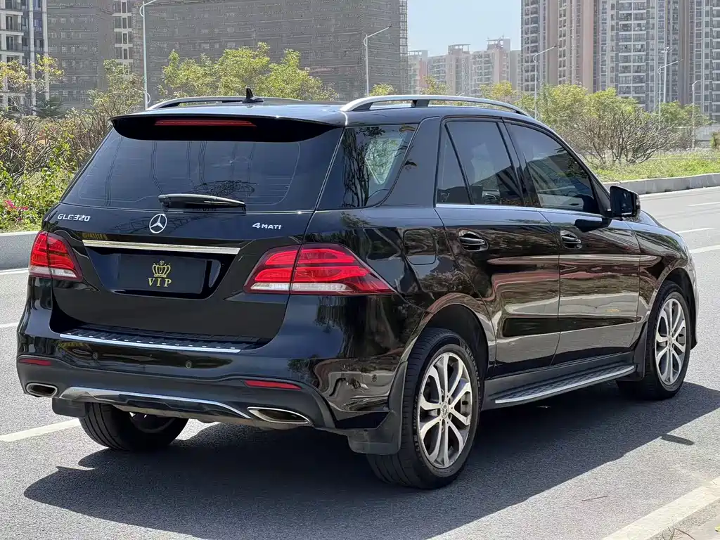 Mercedes-Benz GLE 2017