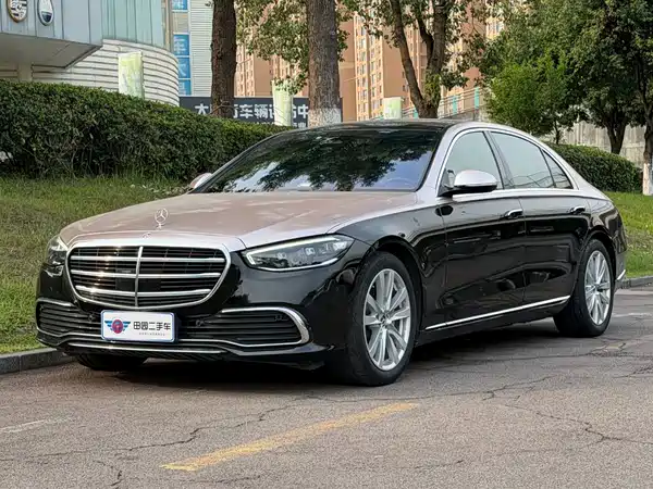 Mercedes-Benz S-Class 2024