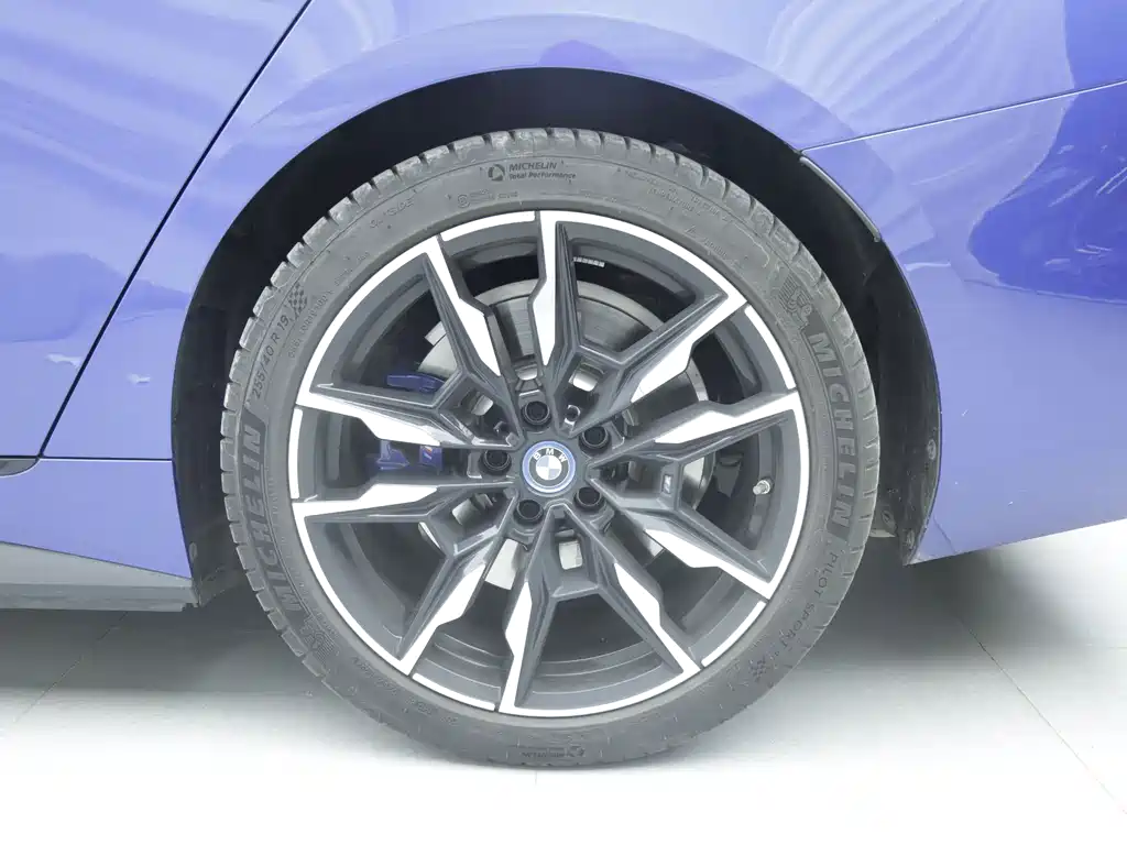 BMW i4 M 2024