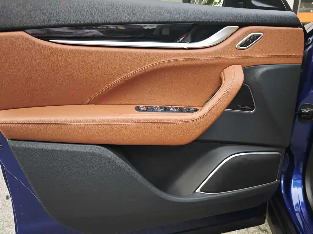 Maserati Levante 2021 — фото 18