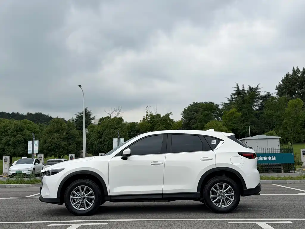 Mazda CX-5 2025