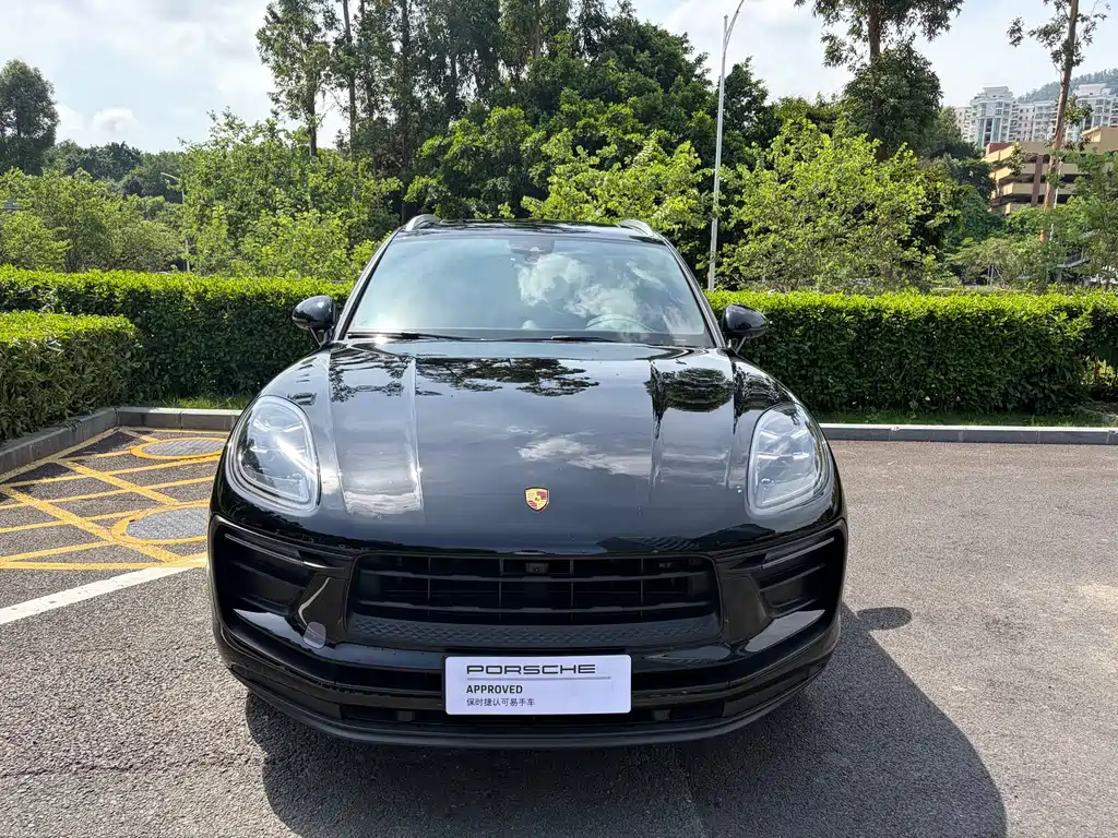 Porsche Macan 2025