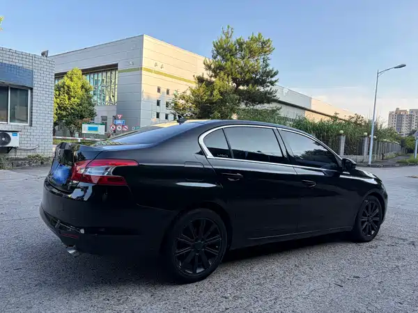 Peugeot 408 2014