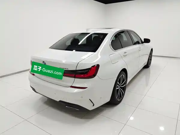 BMW 3 Series 2021
