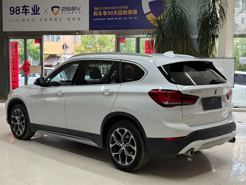 BMW X1 2022 — фото 6
