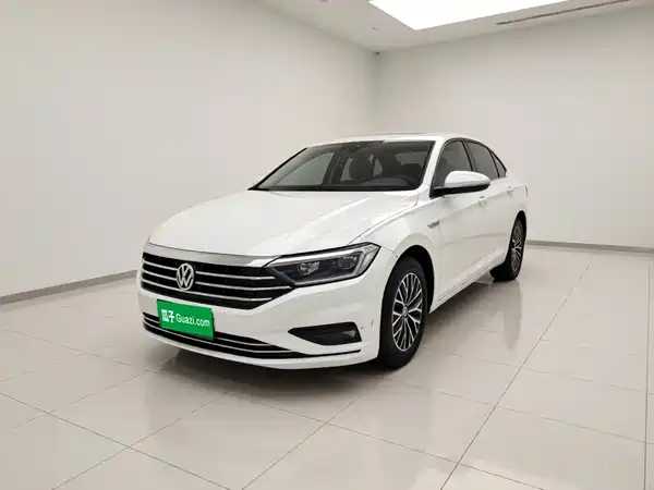 Volkswagen Sagitar 2020