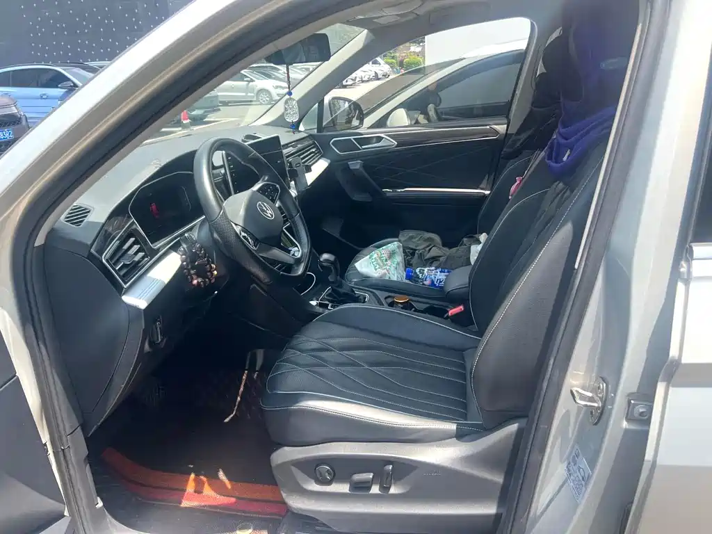 Volkswagen Tiguan L 2022