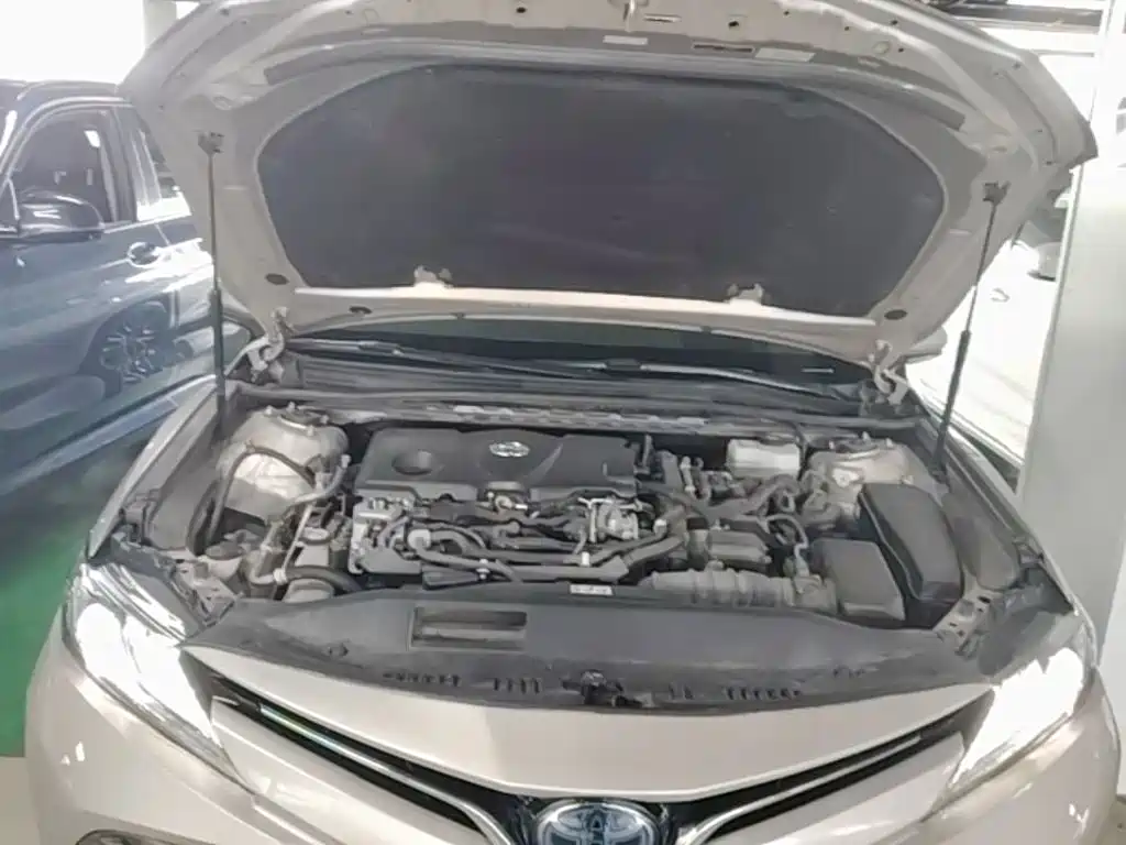 Toyota Camry 2019 — фото 20