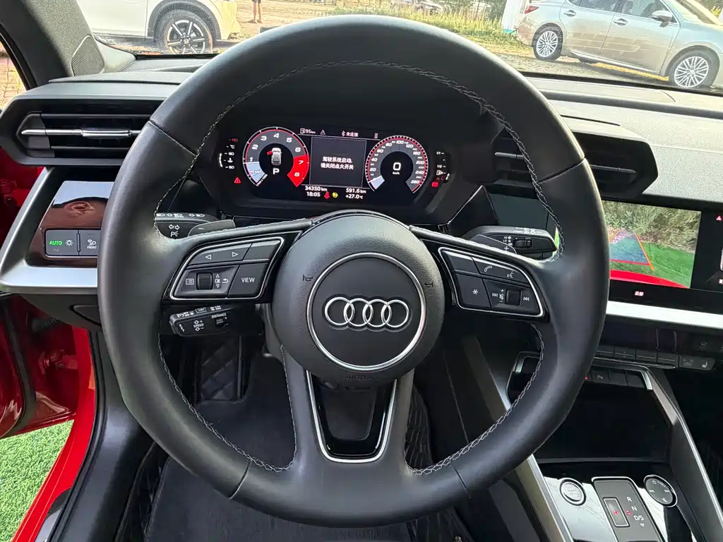 Audi A3 2023 — фото 14