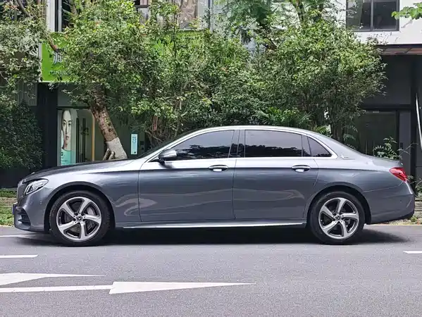 Mercedes-Benz E-Class 2019