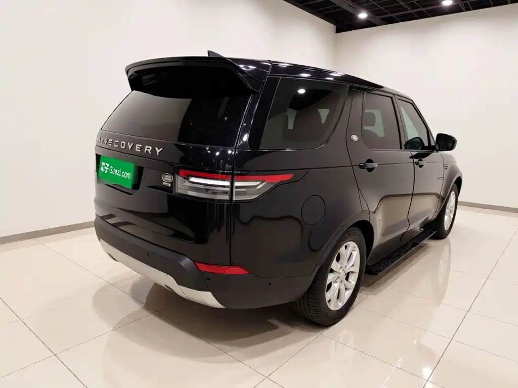 Land Rover Discovery 2019 — фото 6