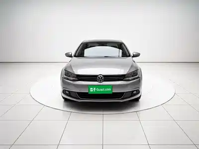 Volkswagen Sagitar 2014