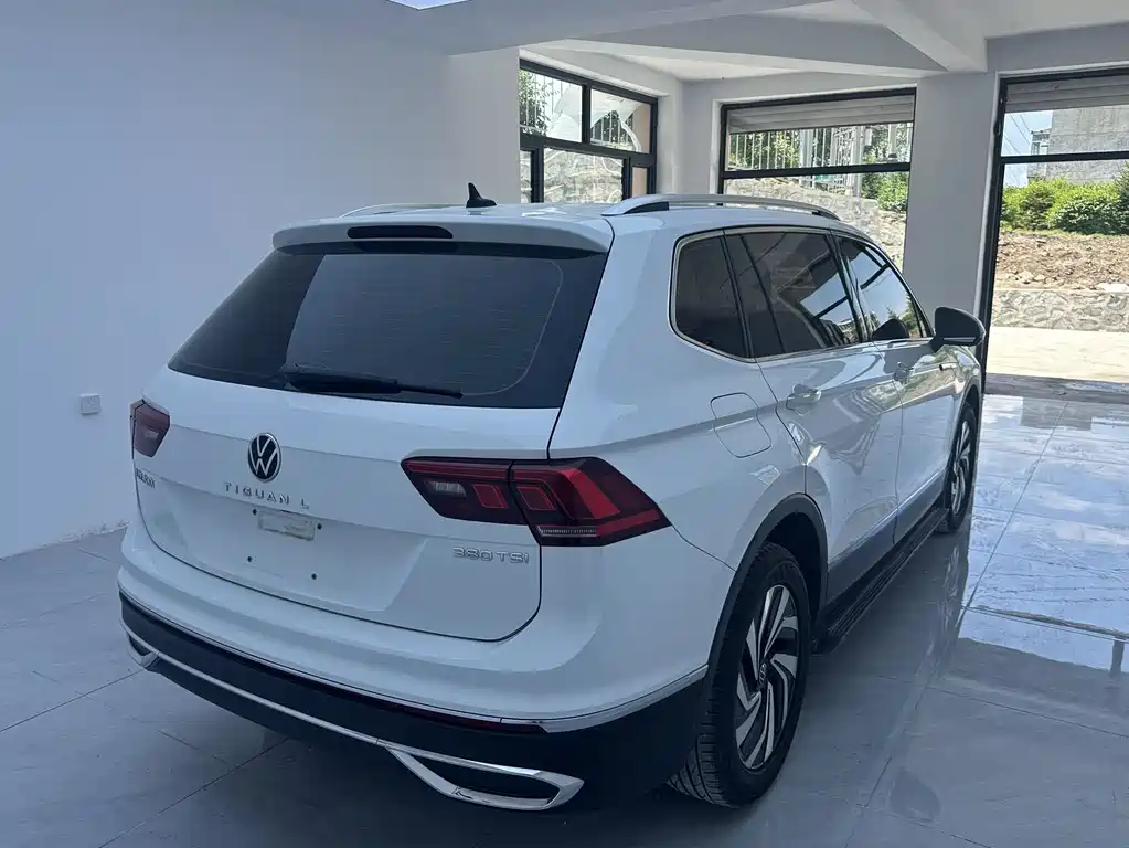 Volkswagen Tiguan L 2022