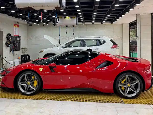 Ferrari SF90 2022