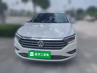 Volkswagen Sagitar 2020