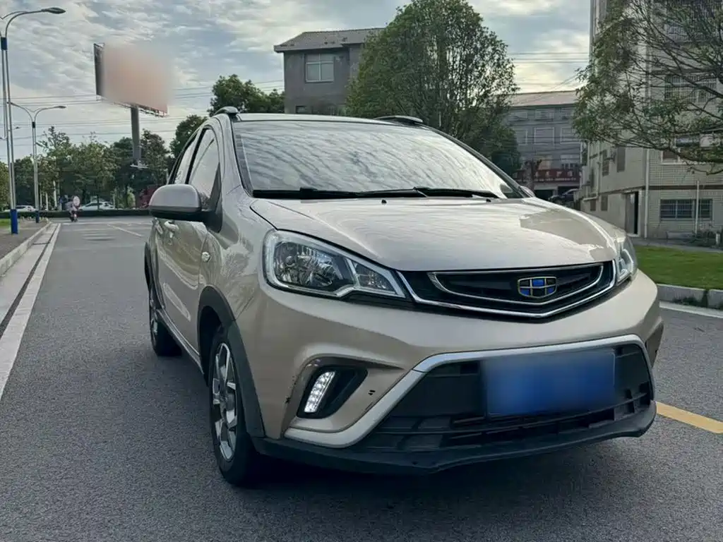 Geely Vision X1 2018 — фото 11