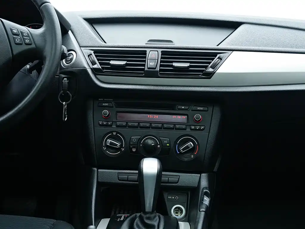 BMW X1 2013 — фото 22