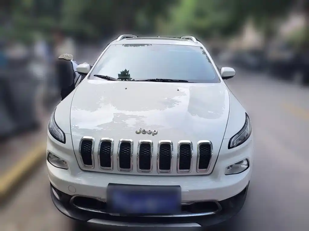 Jeep Cherokee 2018 — фото 2