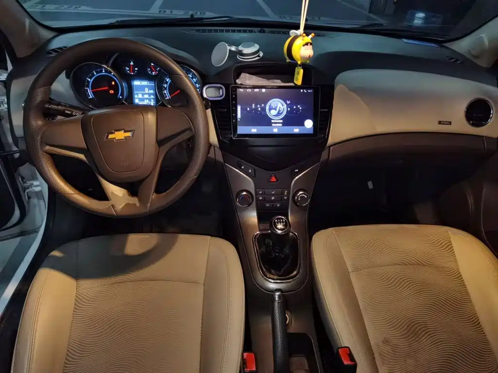 Chevrolet Cruze 2015 — фото 10