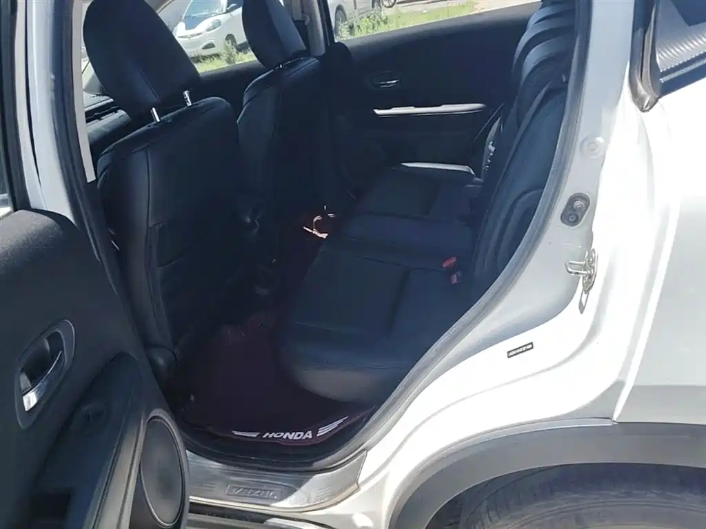 Honda Vezel 2015 — фото 17