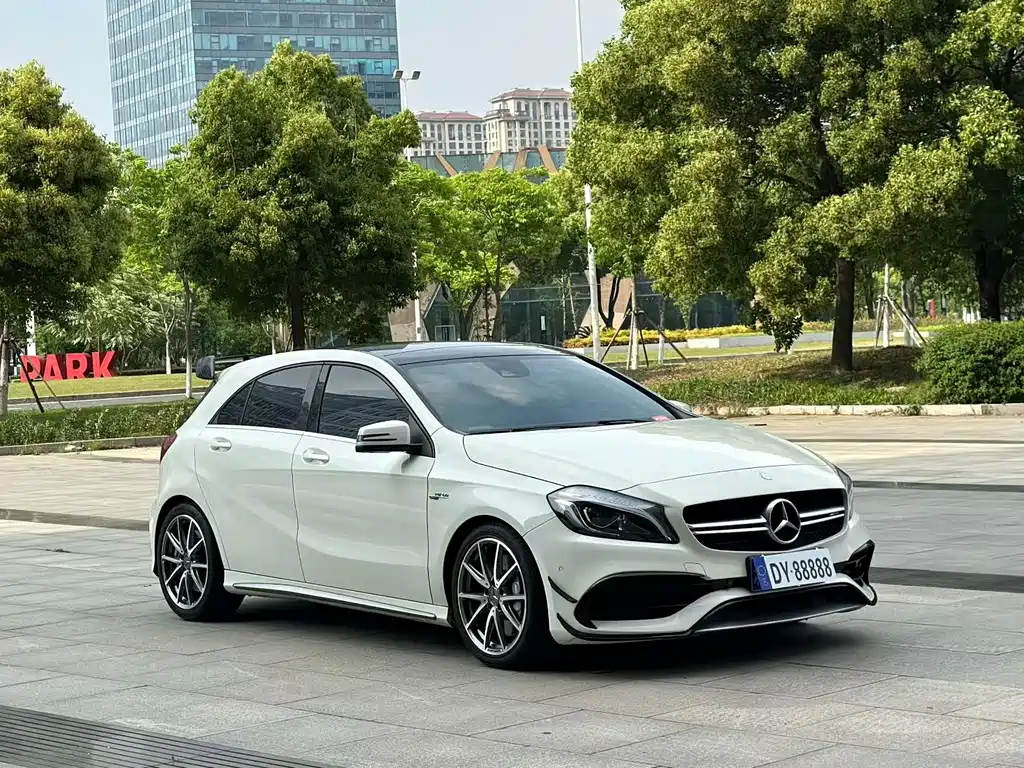 Mercedes-Benz A-Class AMG 2017 — фото 3