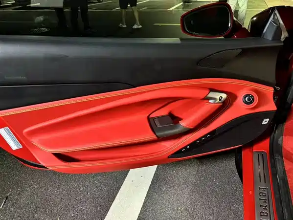 Ferrari F8 2020