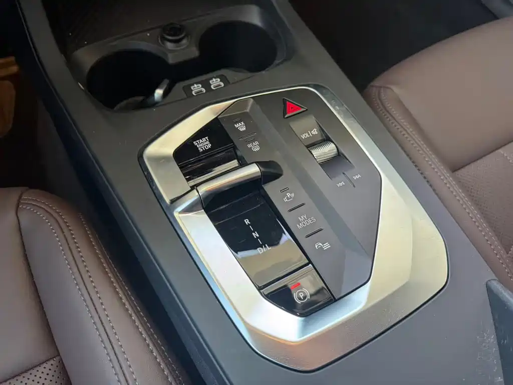 BMW 2 Series 2025 — фото 14