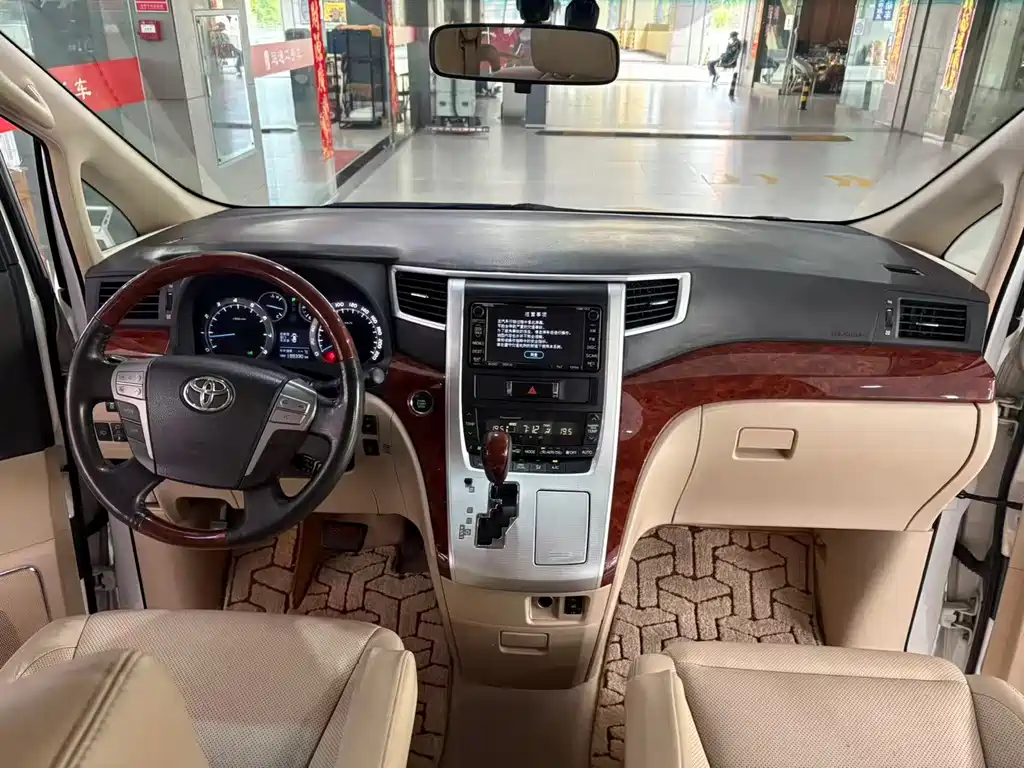 Toyota Alphard 2011 — фото 14
