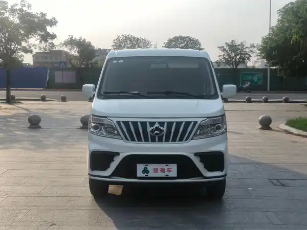 Changan Ruixing EM80 2024