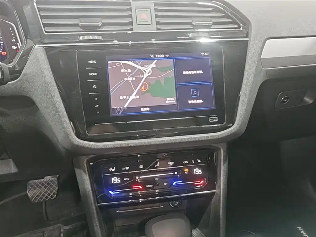 Volkswagen Tiguan L PHEV 2021 — фото 20