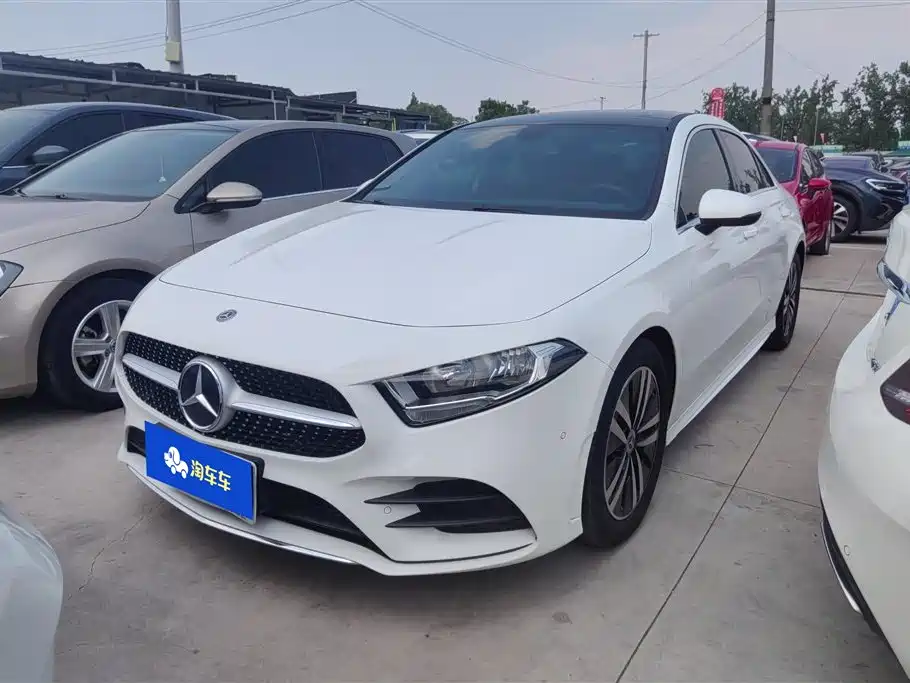Mercedes-Benz A-Class 2020 — фото 1