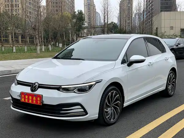 Volkswagen Golf 2023
