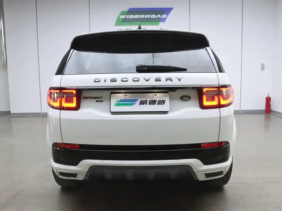 Land Rover Discovery Sport 2023 — фото 5