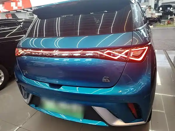 BYD Dolphin 2021