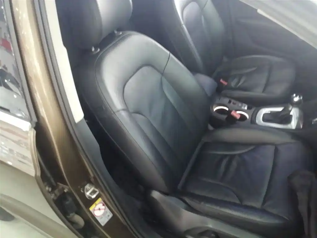 Audi Q3 2015 — фото 25