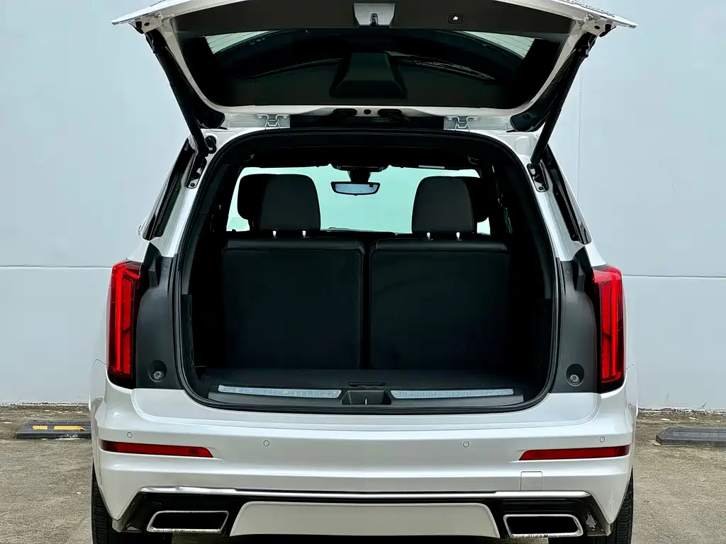Cadillac XT6 2020 — фото 15
