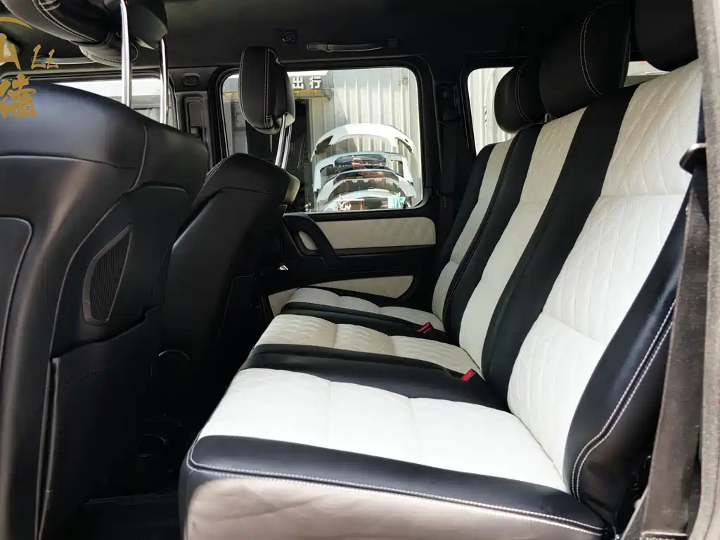 Mercedes-Benz G-Class AMG 2015 — фото 11