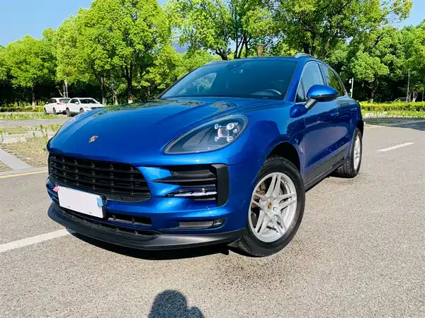 Porsche Macan 2021