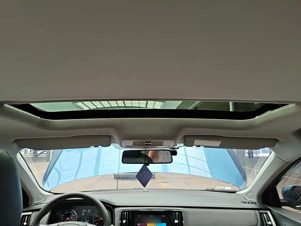 Roewe i6 Classic 2020 — фото 18