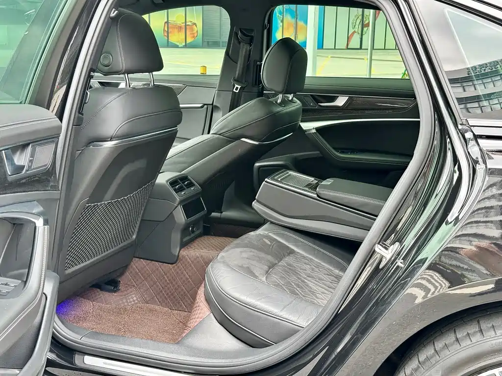 Audi A6L 2021