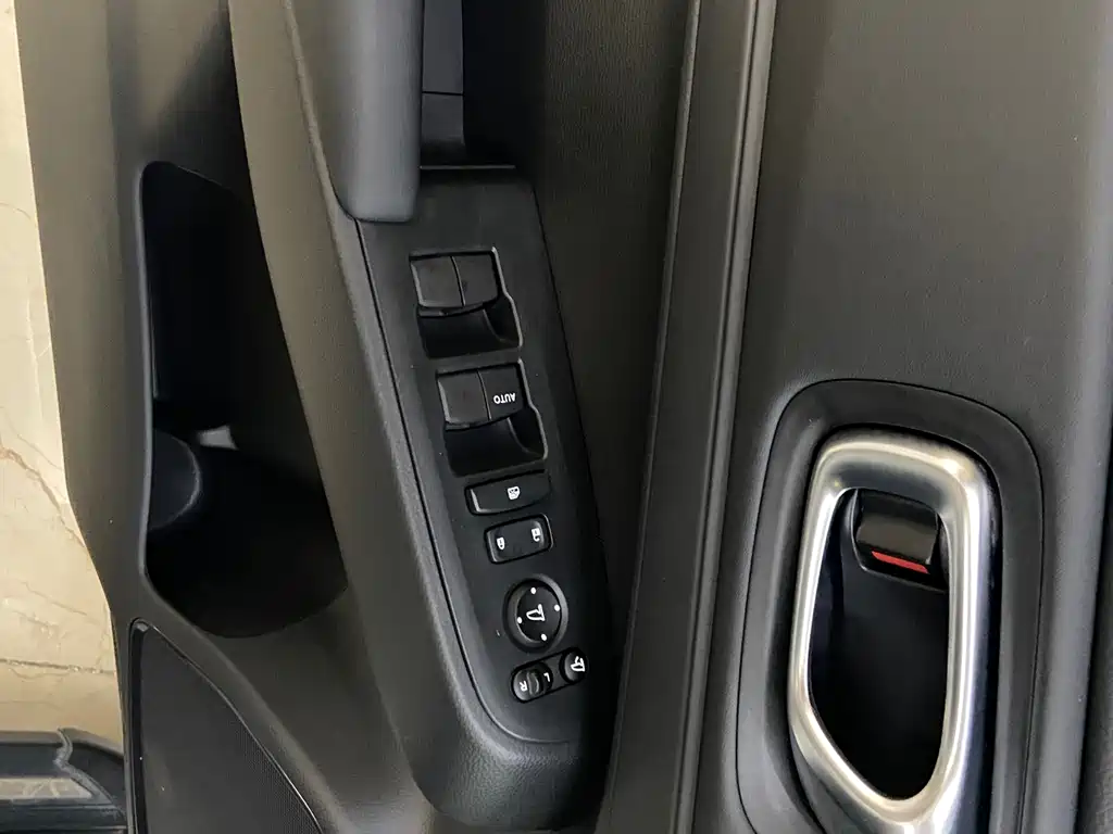 Honda Vezel 2023 — фото 15