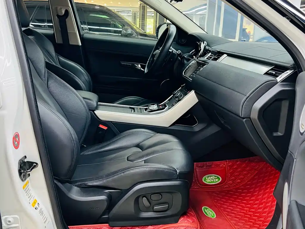 Land Rover Evoque 2015 — фото 11