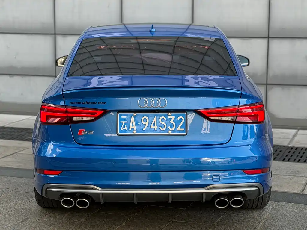 Audi S3 2018 — фото 16