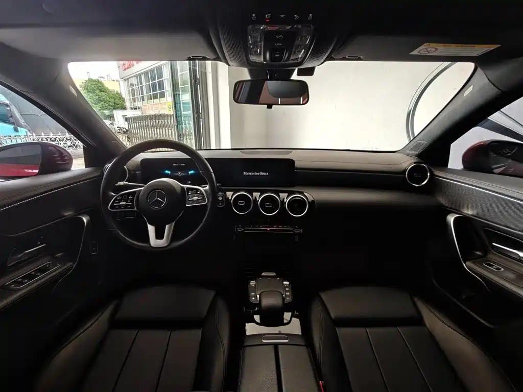 Mercedes-Benz A-Class 2022 — фото 12