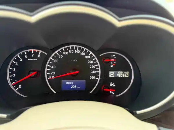 Nissan Quest 2018